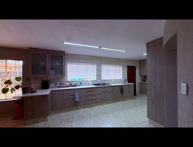 4 BEDROOM HOUSE FOR SALE IN KENLEAF